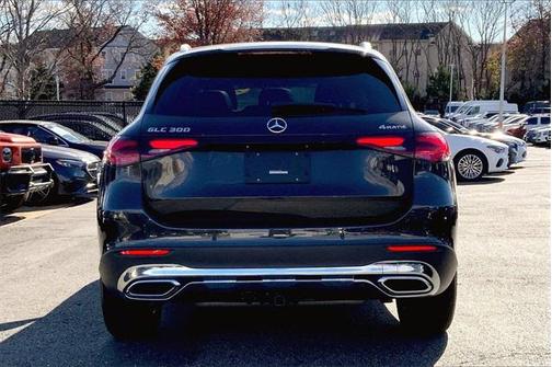 2025 Mercedes-Benz GLC 300 4MATIC