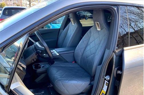 2023 BMW iX xDrive50