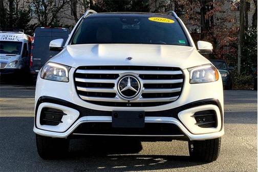 2025 Mercedes-Benz GLS 450 4MATIC