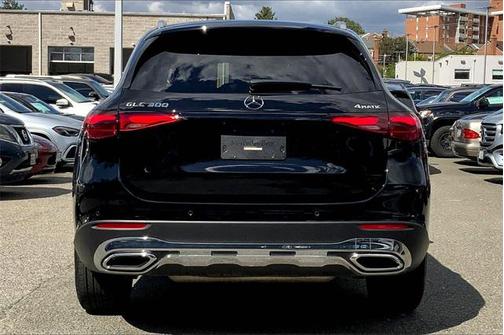2025 Mercedes-Benz GLC 300 4MATIC