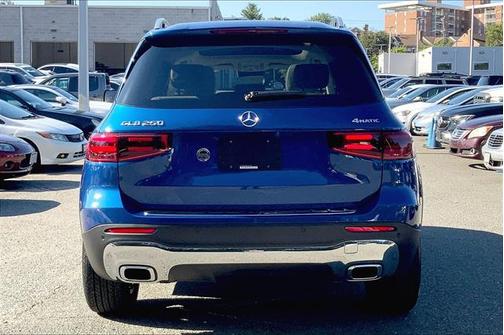 2025 Mercedes-Benz GLB 250 4MATIC