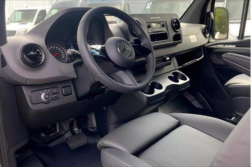 2025 Mercedes-Benz Sprinter 2500 High Roof