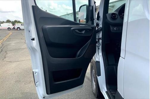 2025 Mercedes-Benz Sprinter 2500 High Roof