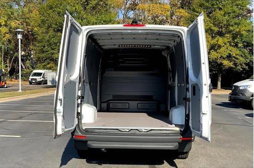 2026 Mercedes-Benz Sprinter 2500 Standard Roof