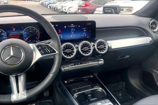 2025 Mercedes-Benz GLB 250 4MATIC