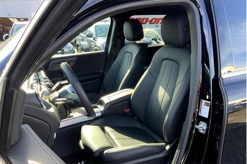 2025 Mercedes-Benz GLB 250 4MATIC