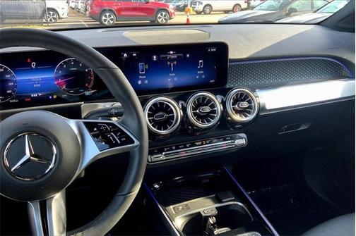 2025 Mercedes-Benz GLB 250 4MATIC