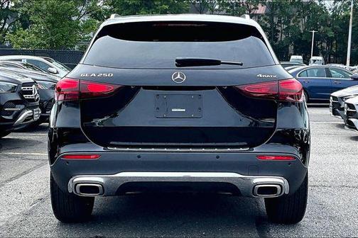 Night Black 2026 Mercedes-Benz GLA 250 4MATIC