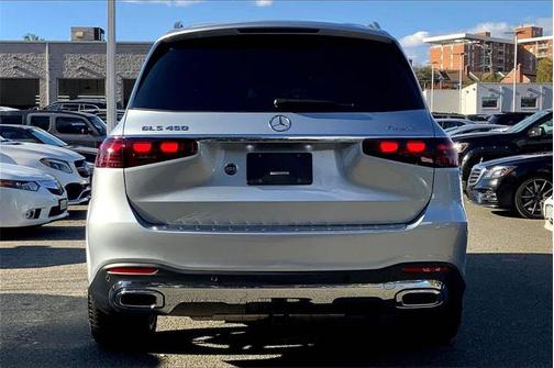 2025 Mercedes-Benz GLS 450 4MATIC