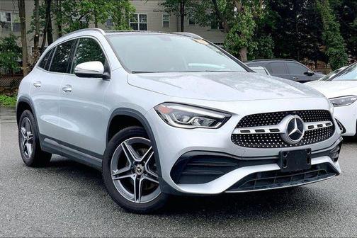 Iridium Silver Metallic 2023 Mercedes-Benz GLA 250 4MATIC