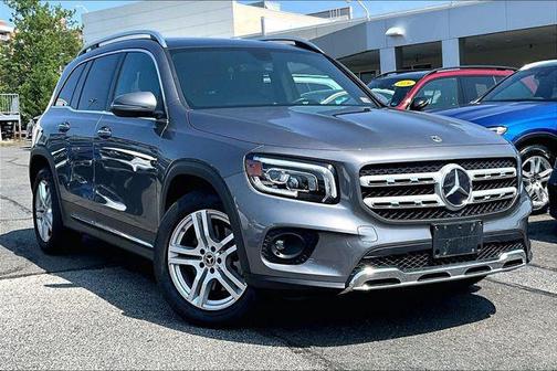 Mountain Grey Metallic 2023 Mercedes-Benz GLB 250 4MATIC