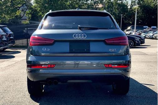 2018 Audi Q3 2.0T Sport Premium