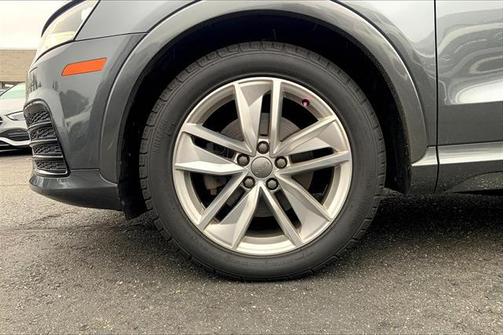 2018 Audi Q3 2.0T Sport Premium