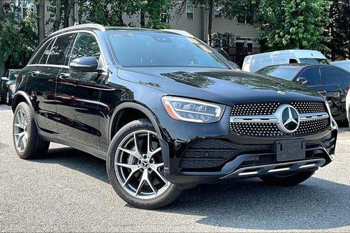Black 2022 Mercedes-Benz GLC 300 4MATIC