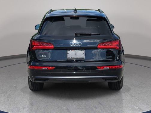 Brilliant Black 2020 Audi Q5 45 Premium