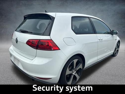 2015 Volkswagen Golf GTI 2.0T S 4-Door