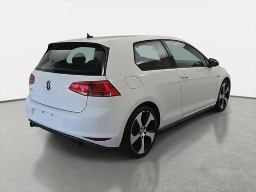 2015 Volkswagen Golf GTI 2.0T S 4-Door