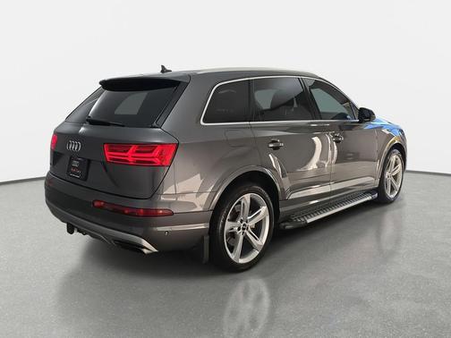 2019 Audi Q7 55 Prestige