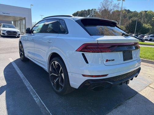 Glacier White Metallic 2023 Audi RS Q8 4.0T