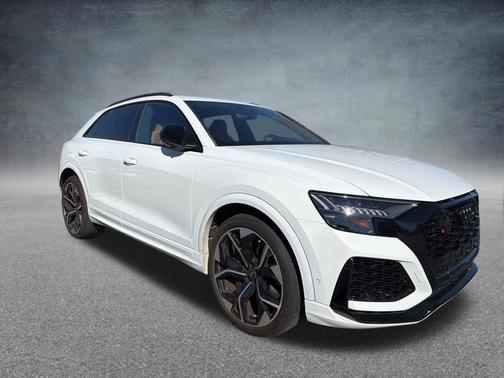 Glacier White Metallic 2023 Audi RS Q8 4.0T