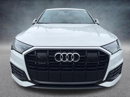 Carrara White 2021 Audi Q7 55 Prestige