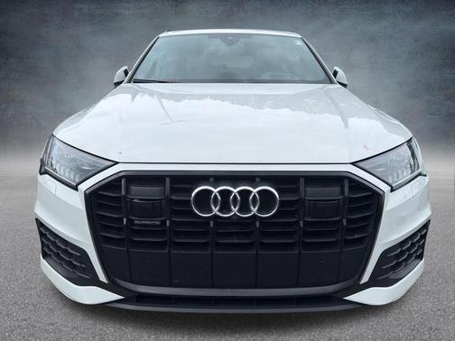 Carrara White 2021 Audi Q7 55 Prestige