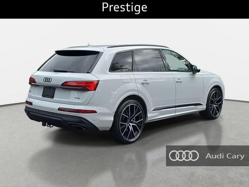 2025 Audi Q7 55 Prestige