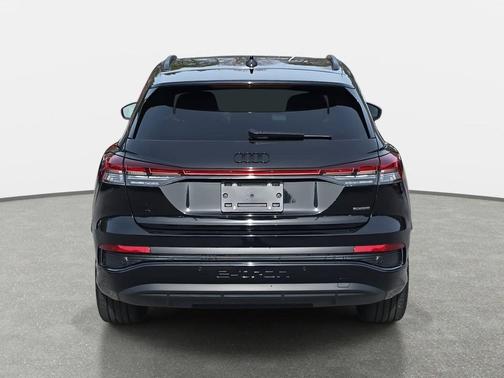 2024 Audi Q4 e-tron Premium Plus 55 quattro