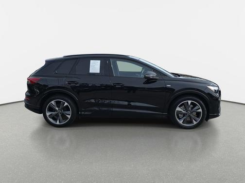 2024 Audi Q4 e-tron Premium Plus 55 quattro