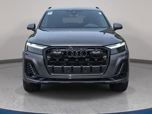 Samurai Gray Metallic 2025 Audi Q7 45 Premium