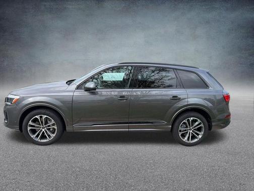 2025 Audi Q7 45 Premium
