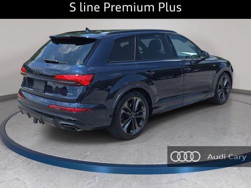 Waitomo Blue Metallic 2026 Audi Q7 55 Premium Plus