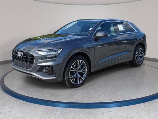Daytona Gray Pearl 2021 Audi Q8 55 Premium Plus