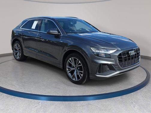 Daytona Gray Pearl 2021 Audi Q8 55 Premium Plus