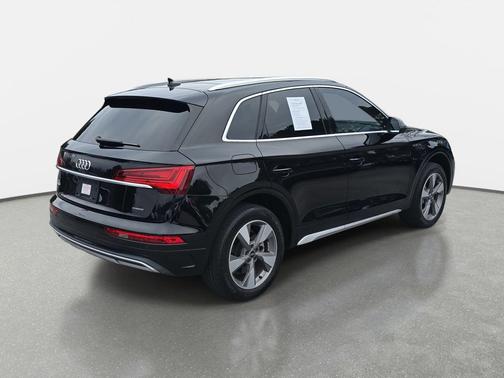 2023 Audi Q5 40 Premium Plus