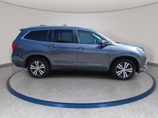 Modern Steel Metallic 2016 Honda Pilot EX-L