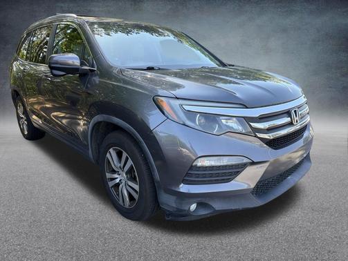 Modern Steel Metallic 2016 Honda Pilot EX-L