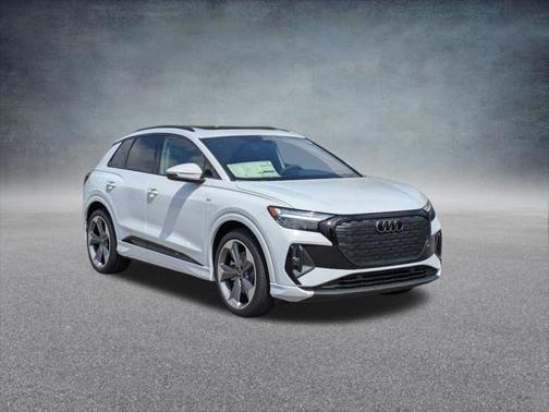 2025 Audi Q4 e-tron Premium Plus 55 quattro