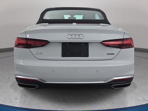 Glacier White Metallic/Black Roof 2024 Audi A5 45 S line Premium Plus