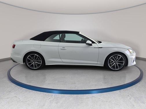 Glacier White Metallic/Black Roof 2024 Audi A5 45 S line Premium Plus