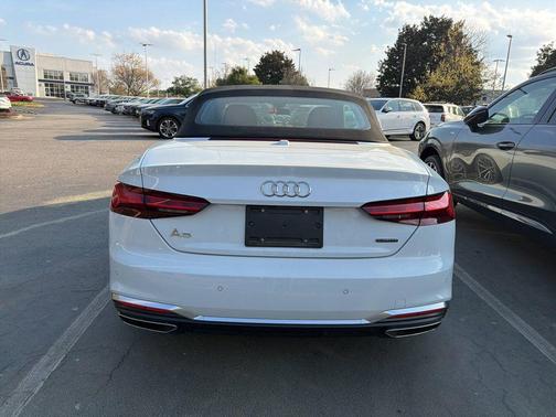 Glacier White Metallic/Black Roof 2024 Audi A5 45 S line Premium Plus