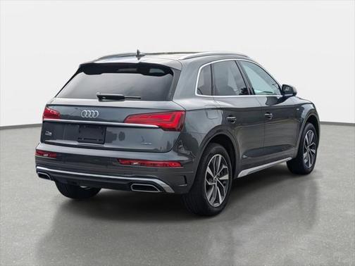 2024 Audi Q5 45 S line Premium