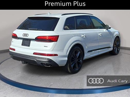 White 2026 Audi Q7 quattro