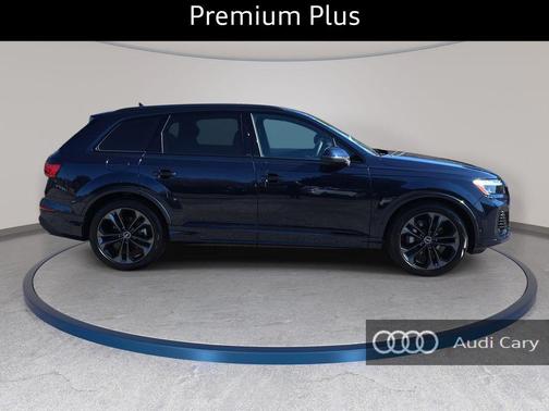 Waitomo Blue Metallic 2026 Audi Q7 55 Premium Plus
