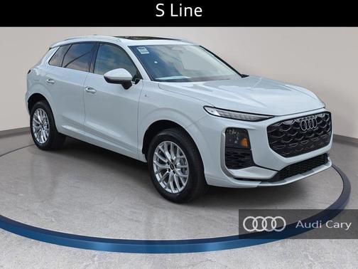 Glacier White Metallic 2026 Audi Q3 TFSI quattro S tronic