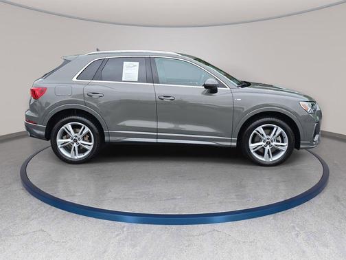 Chronos Gray Metallic 2023 Audi Q3 45 S line Premium Plus
