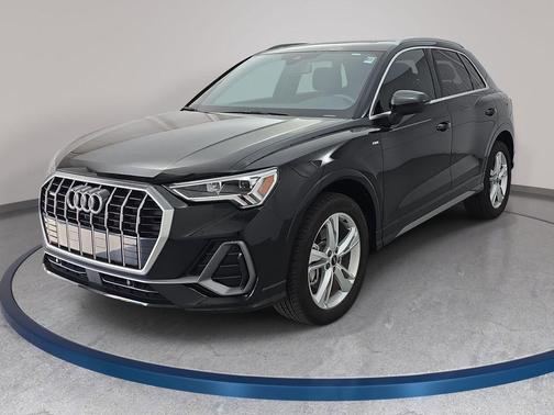 Mythos Black Metallic 2024 Audi Q3 Premium 45 TFSI S line quattro Tiptronic