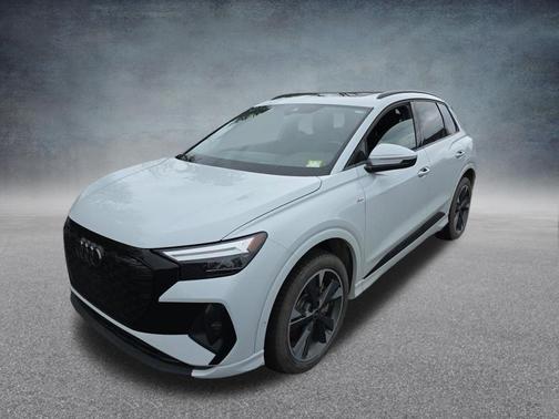 Glacier White Metallic 2023 Audi Q4 e-tron Premium Plus 50 quattro