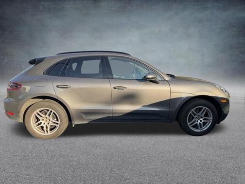 2018 Porsche Macan Macan