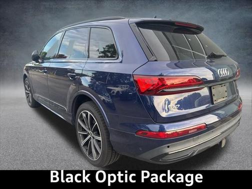 2022 Audi Q7 55 Premium Plus